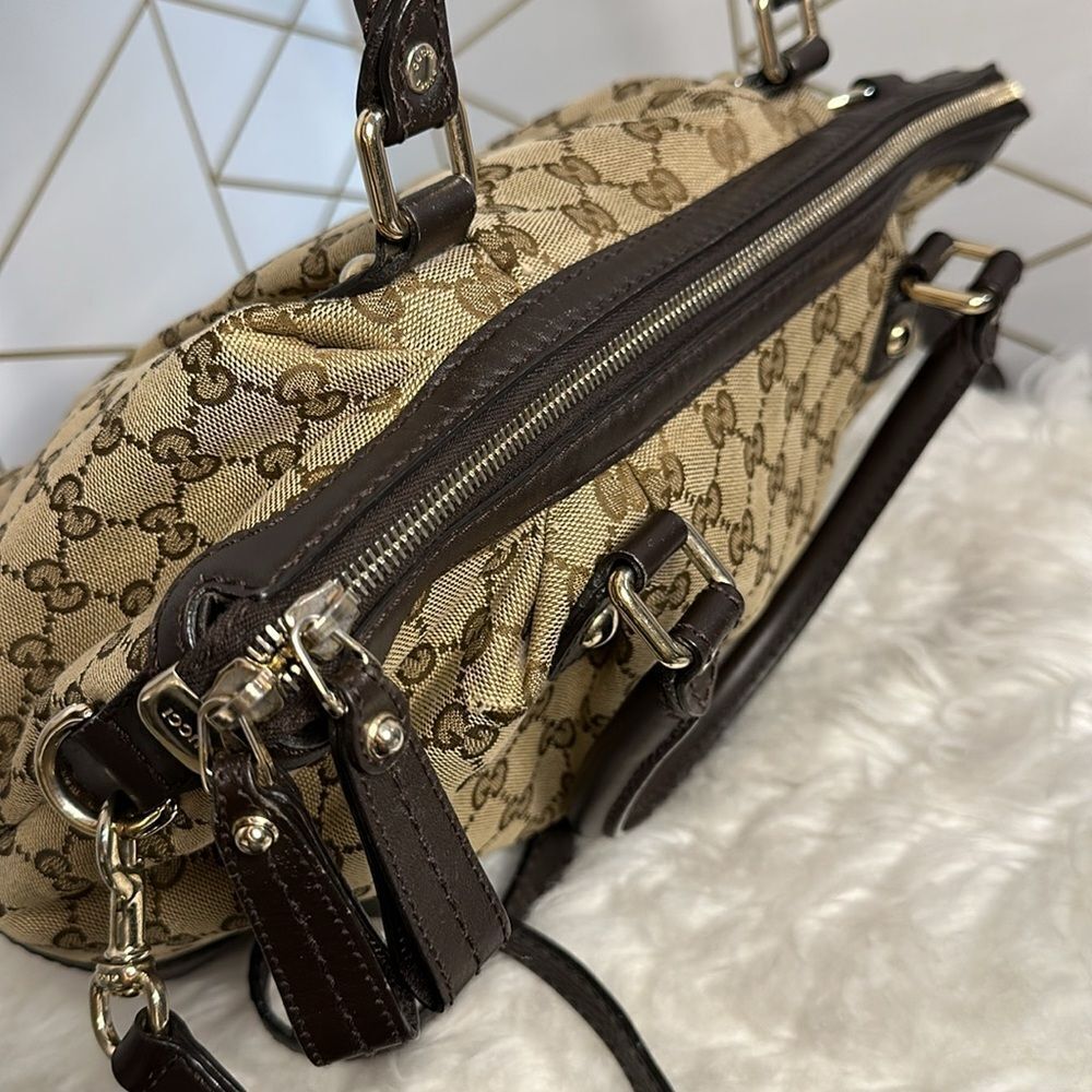 💯Authentic Gucci Two-Way Handbag🍀 - Picture 9 of 16